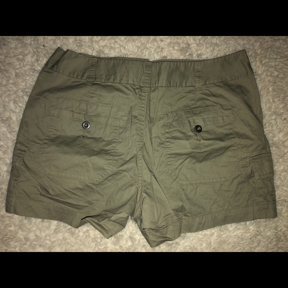 Forever 21 High Rise Shorts - Picture 2 of 4